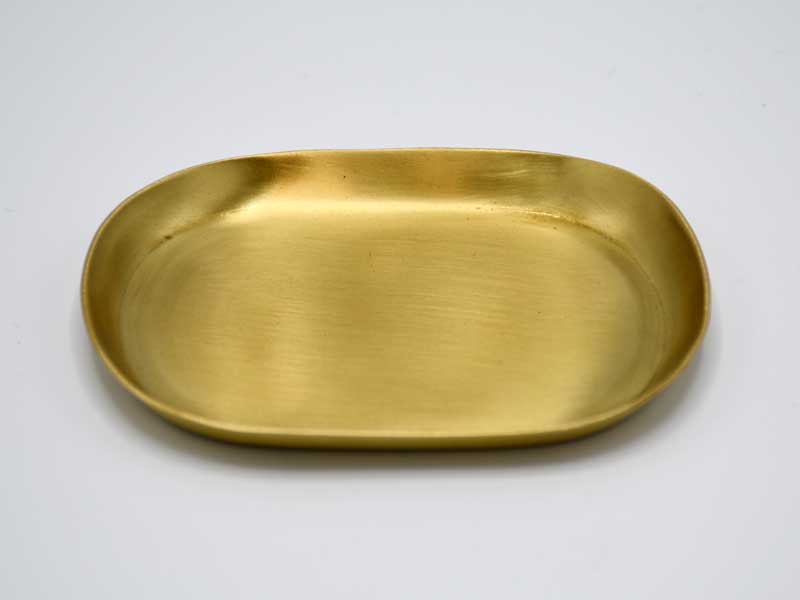 ブラス オーバルトレイ M 真鍮 トレイ アンティーク風 おしゃれ インテリア ディスプレイ アクセサリートレー マネートレイ ショップ用品 店舗用 小物入れ アジアン雑貨