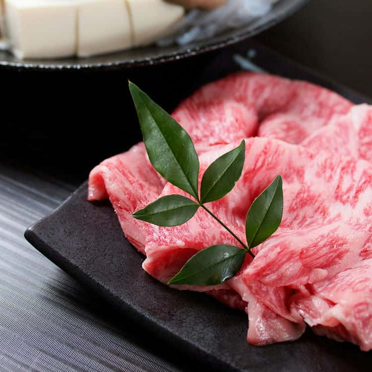 滋賀 徳志満 近江牛 三昧セット 500g 上バラ 黒毛和牛 牛肉 スライス 琵琶湖の東の山裾で 血統や飼料 飼育年数にこだわり愛情たっぷりに育てた近江牛 です お歳暮 お中元 ご進物 ギフト 贈り物に最適 ※離島は配送不可