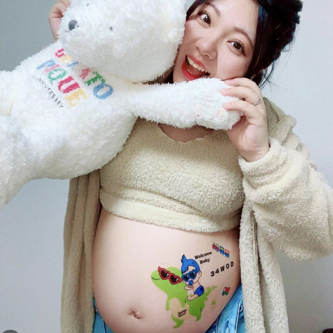 楽天スーパーセール20%OFF！ ブルーくん ティラノ A5サイズ ベリーちゃんシリーズ 男の子 BabyRiver マタニティフォト シール マタニティフォトシール ブランド 可愛い プレゼント 贈り物 マタニティペイントシール タトゥーシール マタニティーシール Baby 人気