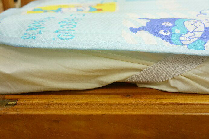 【送料込み/一部地域除く】バンダイ アンパンマン お昼寝敷きパット 約70×120cm 202318BL