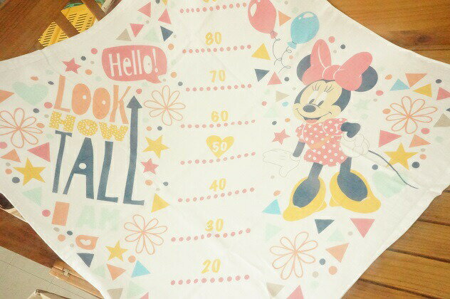 【メール便利用！送料無料】丸眞ベビー用 身長計目盛り付き正方形ガーゼ湯上りタオル ミニーマウス「ハロー！ミニー柄」(配送区分B)のサムネイル