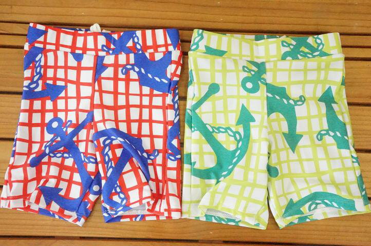 【メール便利用！送料込み】FOインターナショナルampersand【UVPROTECTION】男児水着BOYイカリ柄ボクサー水着L276024