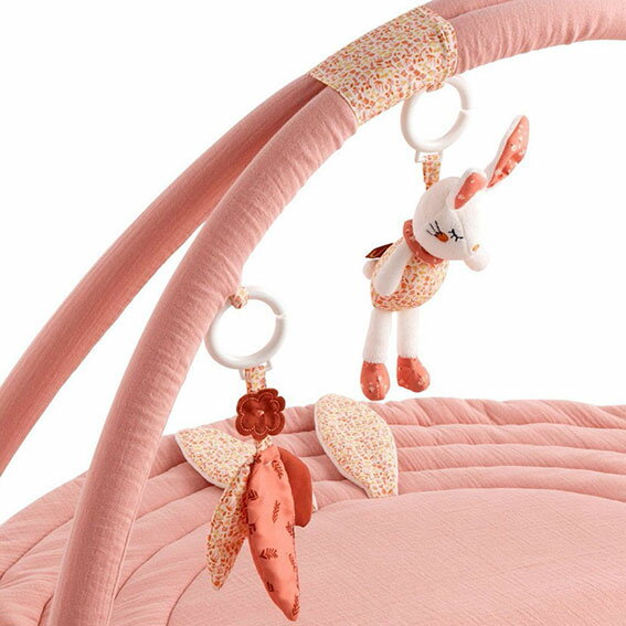 【ママ割でP2倍～】【ラッピング不可】ソトン プレイマット エスメ【TYSTESTS1】【xx10】SAUTHON ダッドウェイ 出産準備 赤ちゃん 新生児～ うさぎ サーモンピンク ベビーマット【11/20 20:00-11/27 01:59まで】 2