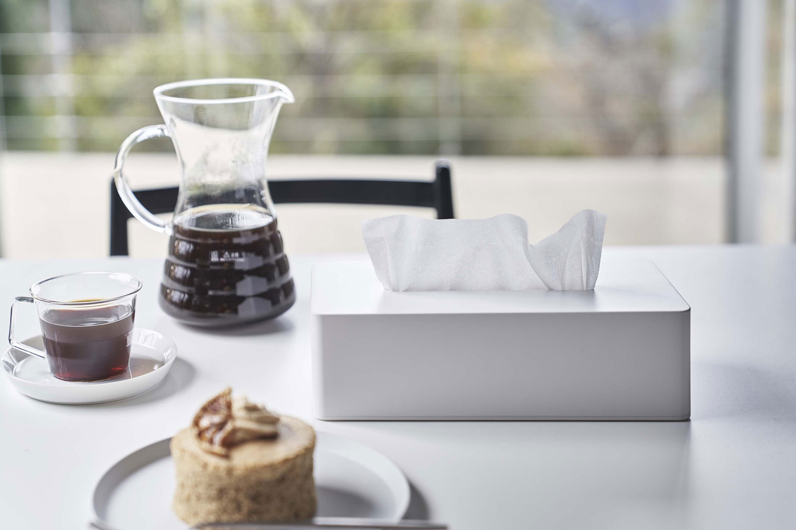 ティッシュケース YAMAZAKI tower ティッシュケースレギュラーサイズ 2WAYで使える、卓上・壁掛け両対応! おしゃれ 人気ブランド シンプル 白・黒 ティッシュカバー 山崎実業 タワー ホワイト [2]