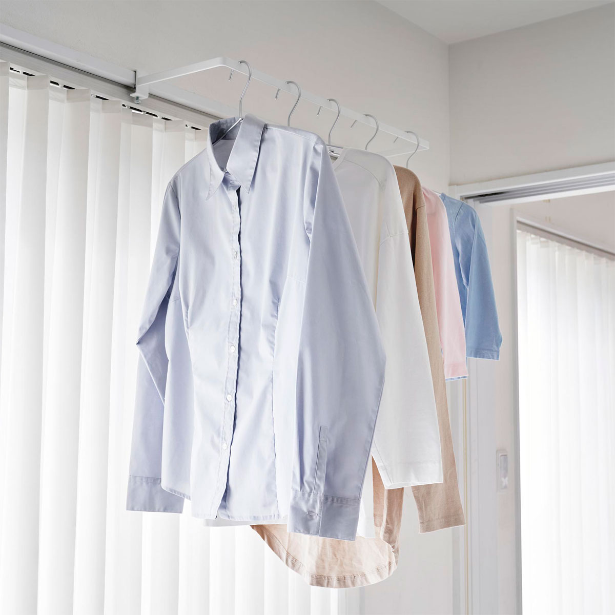 室内干し 山崎実業 正規品 tower タワー 室内物干しハンガー 奥行ワイド 鴨居、窓枠などに簡単 ...