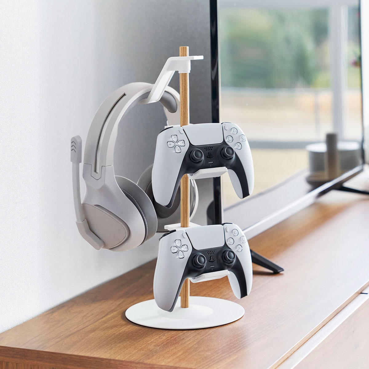 ゲームコントローラー収納ラック 山崎実業 正規品 tower タワー 置台が動くゲームコントローラー収納ラック 天然木を使ったデザインがおしゃれ 天然木 コンパクト ヘッドフォン対応 充電可 コントローラースタンド ホワイト