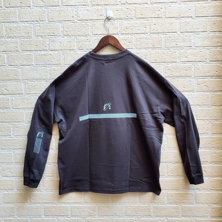クオルト LTD 長袖 Tシャツ ロングスリーブ Tシャツ メンズ カットソー クルーネック QUOLT 長袖Tシャツ ロンT ユニセックス トップス 袖プリント バックプリント ルーズ シルエット レディース アウトドア キャンプ フェス プレゼント backarrow-10052194 Back Arrow バックアロー サンプル画像3