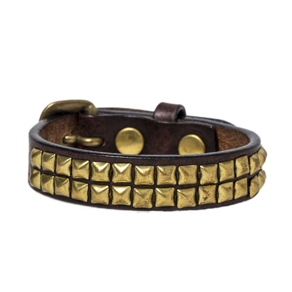 (ワンダーラスト) 15mm STUDS BRACELET -pyramid- / スタッズ レザーブレスレッド ピラミッド (チョコ) 渋谷 バックドロップ 渋谷の老舗アメカジショップ the back drop 定番 革小物 日本製