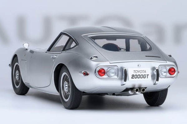 オートアート 1/18 トヨタ 2000GT 1967 （シルバー）(79548) 　通販 送料無料 モデルカー ミニカー 完成品 模型 プレゼント ギフト