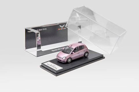 ダイキャストチーム 1/64 Toyota Vitz 5-ドア (P10) (LHD) ピンク (LL-077-357) 【予約：2027年2月以降】モデルカー ミニカー 完成品 模型 通販 プレゼント ギフト