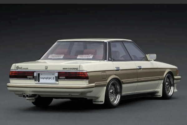 ignition_model 1/18 Toyota MarkII Grande (GX71) Pearl White/Gold (IG3821) ���� �ץ쥼��� ���ե� ��ǥ륫�� �ߥ˥��� ������ �Ϸ�
