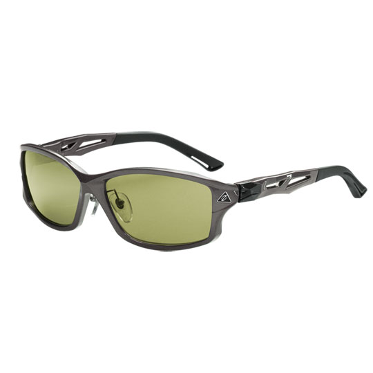 ジール偏光サングラス　ステルス　F-1932◆FRAME：GUNMETAL◆LENS:EASE GREEN★アジアンフィットのカーブデザインを追求し、従来の6カーブレンズ採用モデルに比べ、よりフェイスラインに沿うようなフォルムへ。ブリッジ先端からの流れるような曲線、そして全体のシャープなイメージを崩すことなくアレンジされた大きなレンズ。絶妙なカーブ感のビッグシェイプレンズが、広い視界と遮光性を確保。サイドに埋め込まれたトライアングルのチタンパーツをアクセントに、金属の輝きと大胆なクリアランスが抑揚のあるダイナミックな造形を描く。新たに搭載された&beta;チタン製スプリングヒンジが着脱時の負荷を和らげ、しなやかな掛け心地を生む。