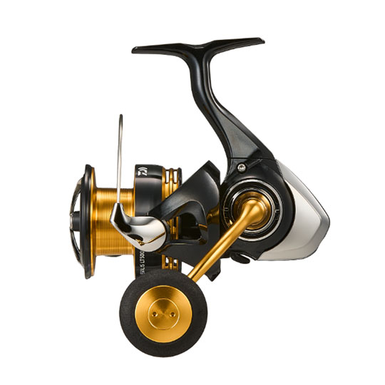 DAIWA/ダイワLEGALIS/ 23 レガリス&nbsp;LT5000-CXH■標準自重：245g ■巻き取り長さ：105cm ■ギア比：6.2■標準巻糸量ナイロン（lb-m）：10-330_14-230_20-150■標準巻糸量PE（号ーm）：1.5-430_ 2-300_ 2.5-260 ■ハンドルアーム長：60mm ■ベアリング（ボール/ローラー）：5/1 ■最大ドラグ力：12kg ■ハンドルノブ仕様：パワーライトタイプEVA（L）★ライトショアジギング等に対応するハイスピードモデル。 巻取りの速さを生かし、スピーディーな釣りの展開が可能に。 ハンドルノブはパワーライトタイプEVAノブ（L)を標準装備。 【対象魚目安】ライトショアジギング、ショアキャスティング、サーフ等