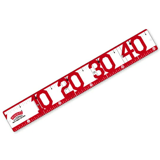 マグバイト　カードメジャー　45cm★今までのメジャーの面倒な部分を解消！ コンパクトなサイズ感でバッグやポケットにサッと収納でき携帯性抜群！ プラスチック素材の折り畳み式なので、汚れたり濡れた状態のものを巻き取ったりすることもなく手入れが簡単な快適かつスタイリッシュな新感覚なメジャーです。