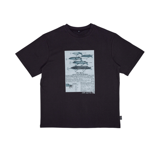 アブ Abu バグオフ Hi-LoグラフィックT ブラック XL