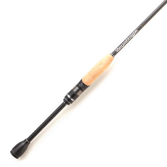 ジャッカル　リボルテージ　RV2-S65L■全長：1.96m ■仕舞寸法：196.0cm ■継数：1 ■Lure：0.9-7★スピニングロッドにおいて必要不可欠なLIGHTパワークラスを大幅アップデート。 ワーミングから70mm前後のプラグまでを快適に扱う事が可能な懐の深いテーパー設計。 モノフィラメントラインでの使用はもちろん、現代のバスフィッシングにおいて必要不可欠となったPEラインを用いた戦略にも高次元で対応します。 繊細なライトリグや、PEラインを用いた3.5g程度のジグヘッドに4-5インチクラスのワームをセットしたパワーミドストにも対応しています。 現代のフィールドを攻略するのに必要不可欠なバーサタイルスピニングです。