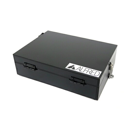 アルフレッド　ミニマルルアーケース　バージョン2■SIZE：W 205mm x D 150mm x H63mm ■WEIGHT：600g ■BODY：ACRYLICこれ一つでスプーン、プラグ、フックやスナップなどの小物類をスマートに持ち運べるミニマルルアーケース。 ALFREDオールインワンタックルボックス、タックルボックスミニのトレーにもジャストサイズで収納可能。 細部まで拘ったギア好きに贈るミニマルなルアーケースです。