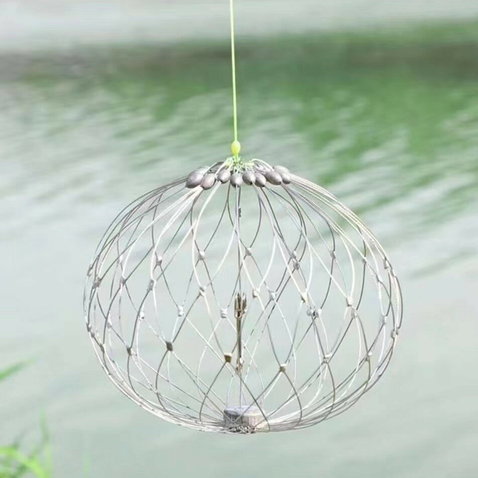 BACKYARD FAMILY バッグタウンのカニ網 漁網 投げ網 魚獲り網 仕掛け ネット カニ フィッシング用品 釣り具 自動開閉 折りたたみ式 ロブスター エビ ザリガニ 持ち運び 便利 小型 川 湖 海 カニキャッチ 捕獲ネット｜アングル3