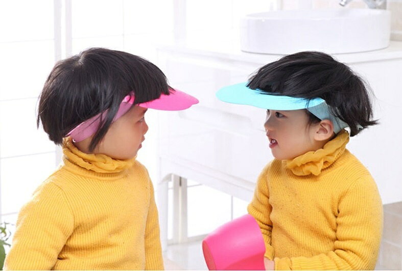BACKYARD FAMILY バッグタウンの洗面器 桶 手おけ 子供 キッズ ベビー バス用品 お風呂グッズ ミニサイズ 小さめ 洗髪グッズ 片手桶 風呂桶 手持ち 湯おけ 水汲み 水やり 多用途 洗面台 キッチン ガーデニング用品 コンパクト 使いやすい かわいい シンプル キュート 緑 赤 黄｜アングル3