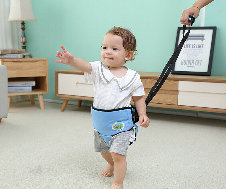 BACKYARD FAMILY バッグタウンのチェアベルト ベビー ベビーチェア 室内 安全 赤ちゃん 補助ベルト ダイニング 保護 転倒防止 安心 簡単 レストラン 家の椅子 ベンチ 軽い クッション 幼児 安全グッズ ピンク 黒 ブラック 赤 黄色 青 ブルー 緑 落下防止 6ヶ月 おすわり｜アングル3
