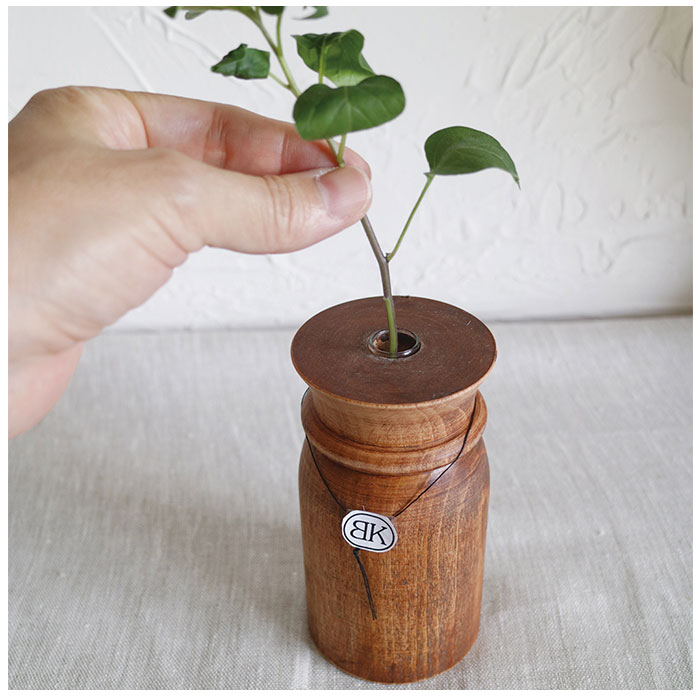 一輪挿し おしゃれ 好評 花瓶 花びん ウッディ フラワーベース M かびん 花器 一輪ざし BRESKORD ブレスコード 小さい 小さめ 置き物 ドライフラワー 生花 かわいい ギフト ナチュラル インテリア グッズ 引越し祝い 新築祝い 引っ越し祝い backyard-1-10356281 BACKYARD FAMILY バッグタウン サンプル画像3