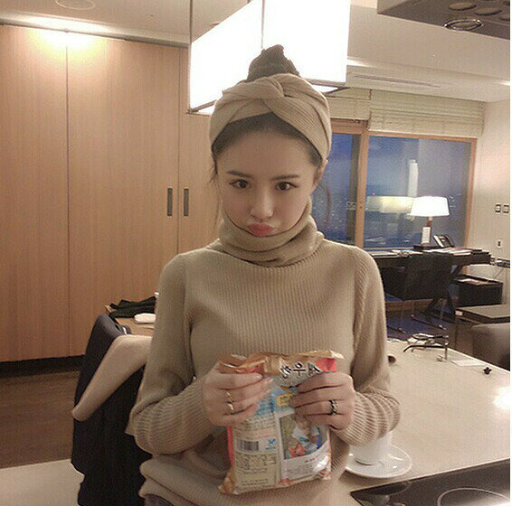 ヘアバンド レディース 女性 ヘアアクセサリー ファッション雑貨 幅広 ターバン風 ...