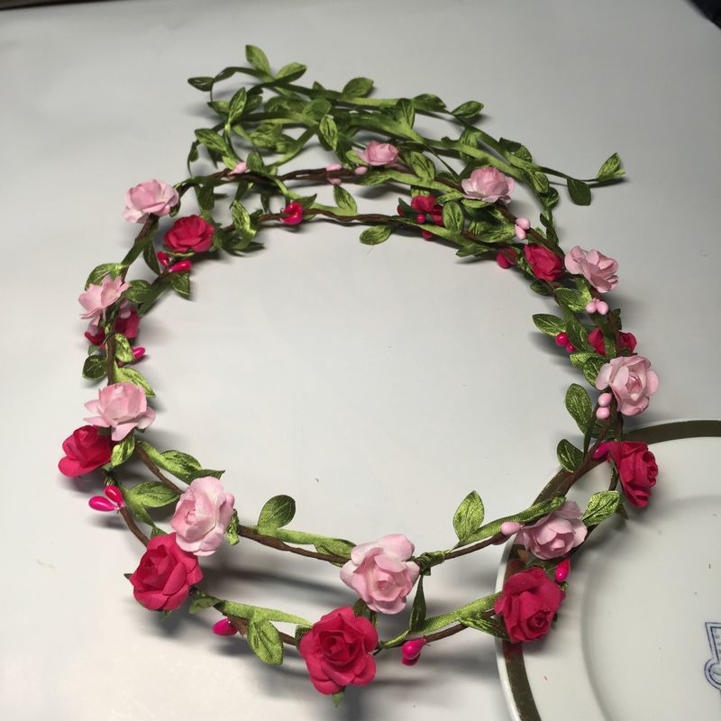 BACKYARD FAMILY ママタウンのヘッドコサージュ ヘッドドレス 花冠 花かんむり 髪飾り レディース ヘアアクセサリー フラワーティアラ ブライダル ウエディング コスプレ ヘアアレンジ 花飾り 薔薇 可愛い｜アングル2