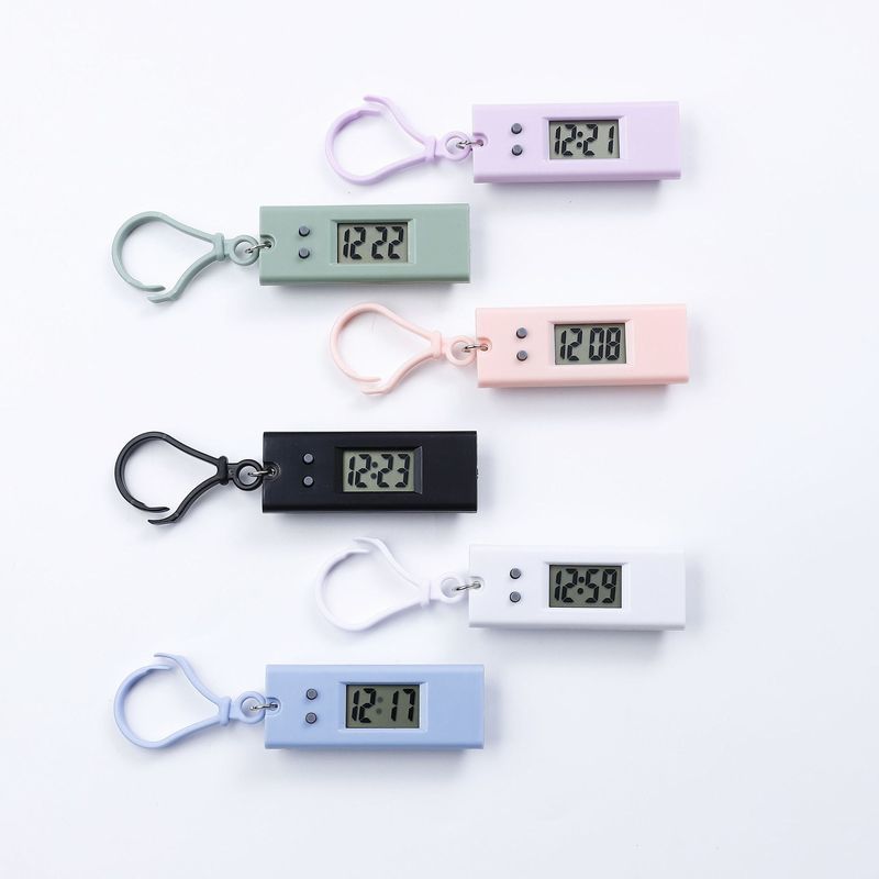 BACKYARD FAMILY ママタウンのデジタル時計 懐中時計 ウォッチ 電池式 キーホルダー フック 吊り下げ ミニ コンパクト 小さめ 子供 キッズ かばん バッグ｜アングル3