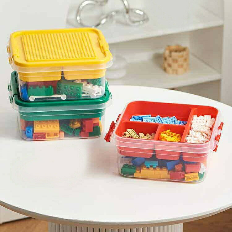 BACKYARD FAMILY ママタウンのブロック収納ケース おもちゃ収納 収納ボックス 2段 仕切り フタ付き 蓋つき スタッキング 展示台 重ね置き 小物入れ ビーズ入れ 大容量 整理整頓 省スペース たっぷり入る 片付け 持ち運び 仕分け かわいい おしゃれ カジュアル おもちゃ箱 パーツケース｜アングル3