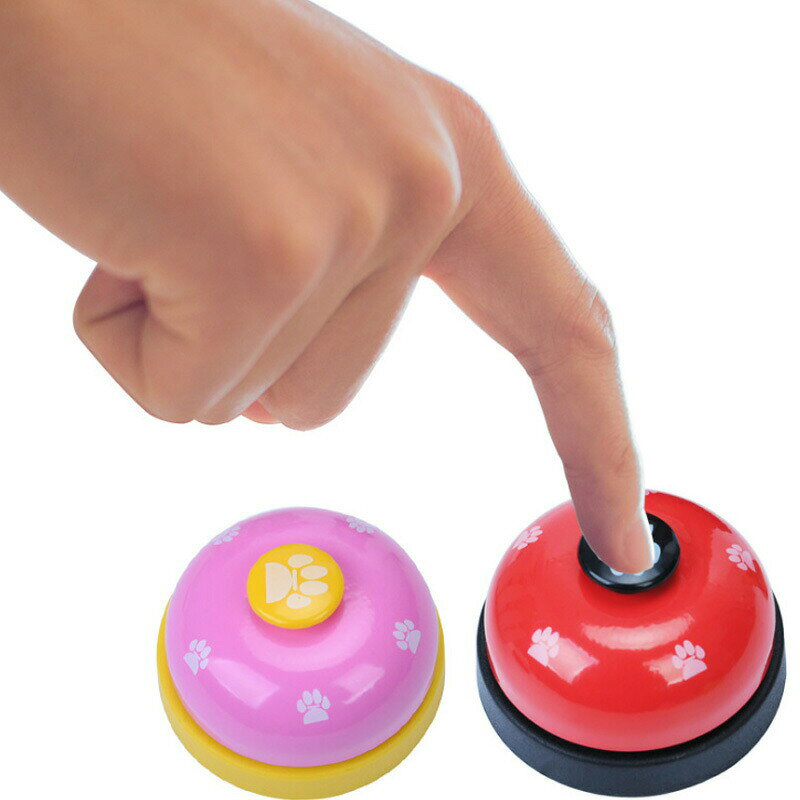 BACKYARD FAMILY ママタウンのペットトレーニングベル ペット用品 コールベル 呼び鈴 犬用品 合図 訓練 コミュニケーション 肉球 おしゃれ かわいい カラフル ドッグ いぬ イヌ ドッグ｜アングル2