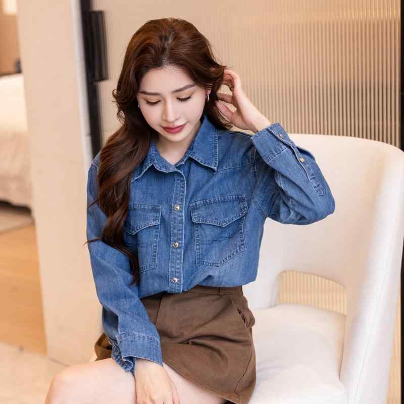 デニム シャツ ブラウス 長袖 青 レディース 実際に レトロ デニムの シャツ レディース 腰の 高さ ストレートの ズボンの スーツ 青い 欧米