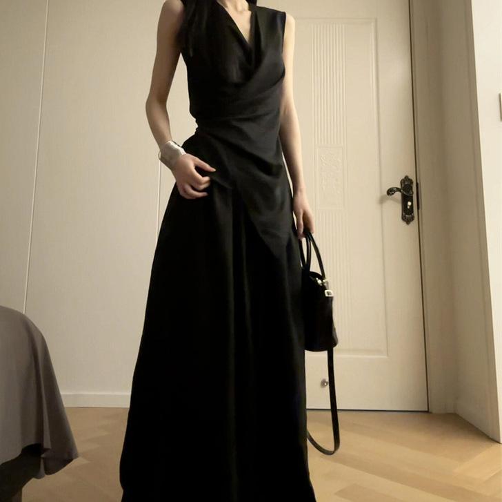 セットアップ レディース Vネック 韓国 系の カジュアル スーツ レディース 黒い v ネックは 腰を 収めて 痩せている ベストの 上着の たるみ 感が。