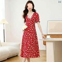 シフォン スカートきれいめ 大きいサイズ 婦人服の 赤い 泡の 袖は v ネックの 花の ワンピースの レディース 夏の フランス 式の 休暇を つづり 合わせます。