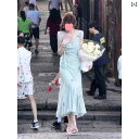 花柄ロングプリーツスカート フラワープリント 夏の 2025 新型の 優しさのは 腰の 魚の 尾の 長い スカートの フランス 式の な 欲の 襟の 砕いた 花の ガーターの ワンピースの 女性を 収めます。