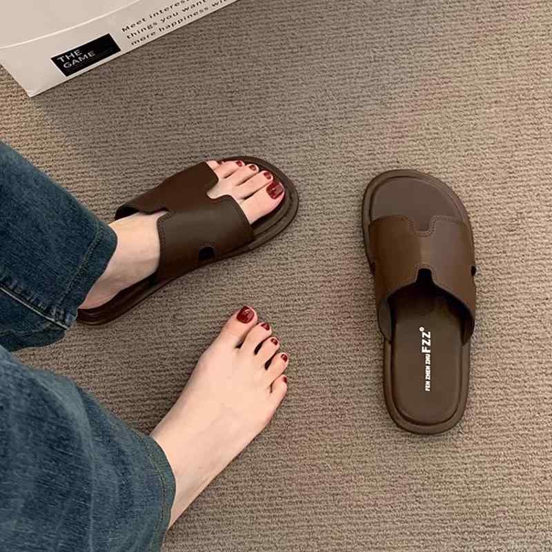 スライドサンダル ローヒール 夏 サマー ファッション カジュアル オシャレ 女性 レディース 革 厚底 滑り止め ビーチ ソフト