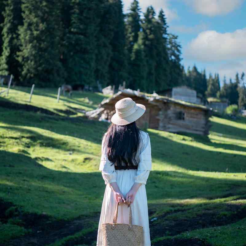 ラフィアハット 麦わら帽子 つば広 カジュアル 通気性 旅行 海辺 ショッピング かわいい 日焼け対策 夏