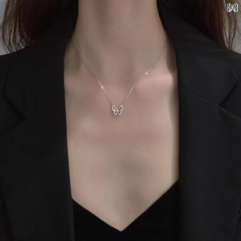 ネックレス レディース オープンハート 蝶の ネックレスの レディース 夏の 軽い な 鎖の 鎖の 新型の 大衆の 設計 感は 彼女に 百合の アンドロメダ 風...