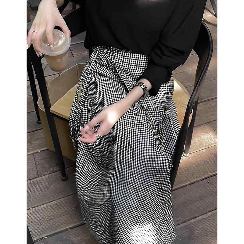 ボトムス 体型カバー 大人カジュアル かわいい きれいめ おしゃれ チェック柄　かわいいスカート レディース 女性用 黒と 白の チェック 柄 スカート 2025秋 スタイル ハイウエストな 万能 aライン