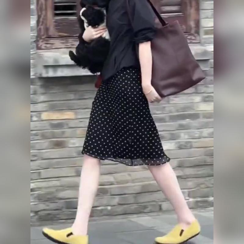 ボトムス 体型カバー 大人カジュアル かわいい きれいめ おしゃれ チェック柄　かわいいスカート レディース 軽くて 成熟 した フランスの レトロ ハイウエストのの 黒い スリム ドットの ミドル 丈の スカートな ストレート スカートの 女性