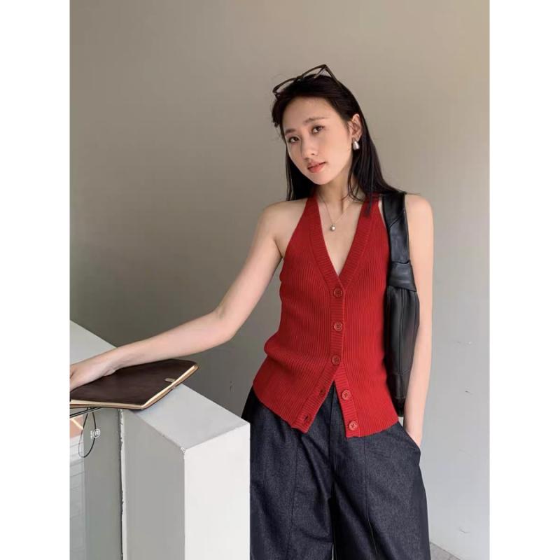 トップス 女性用 シンプル 無地 大人カワイイ Vネック　キャミソール　ノースリーブ 夏に 着る 女性用 ..