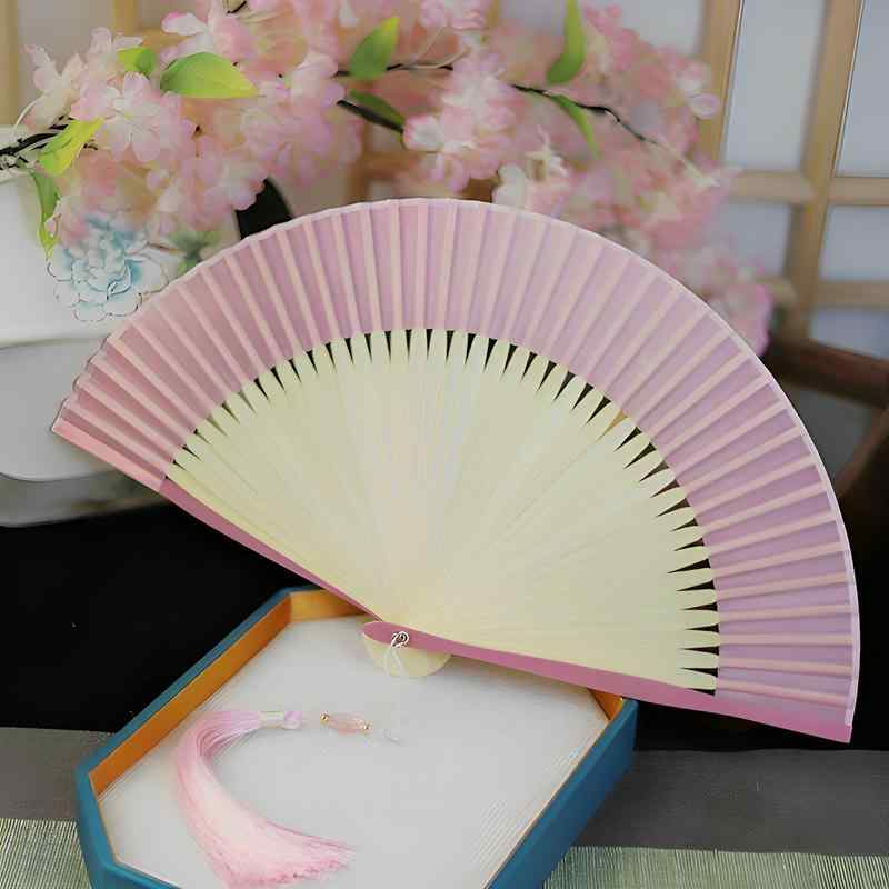 日本扇子 折りたたみ おしゃれ シンプル 扇子　和風 月が 舞う 扇子 チャイナ風 レトロ 色 ポータブル ..