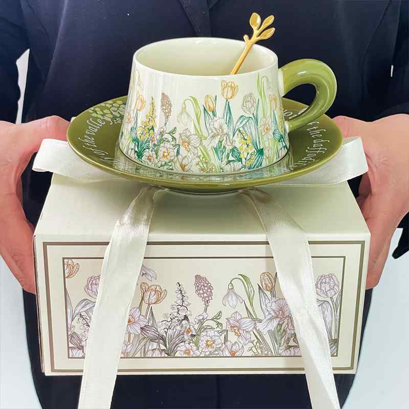 容量 おしゃれ タンブラー こぼれにくい コップ　ウォーターカップ 油絵 風鈴 花 コーヒー カップ＆ ソ..