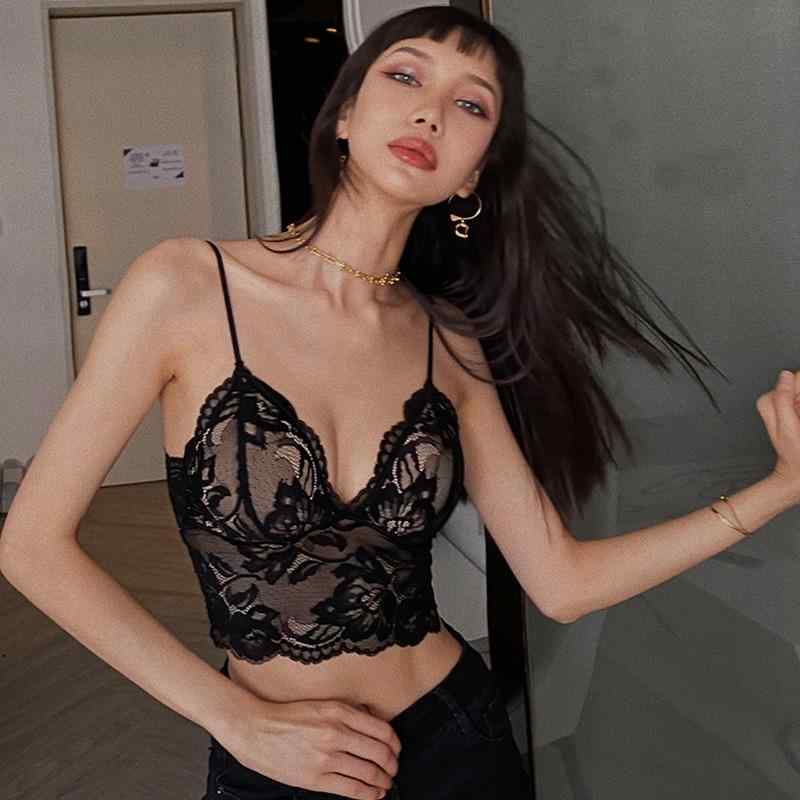 カップ付きインナー キャミソール タンクトップ 盛れる 涼しい Vネック　レース　レディース 夏の アウ..