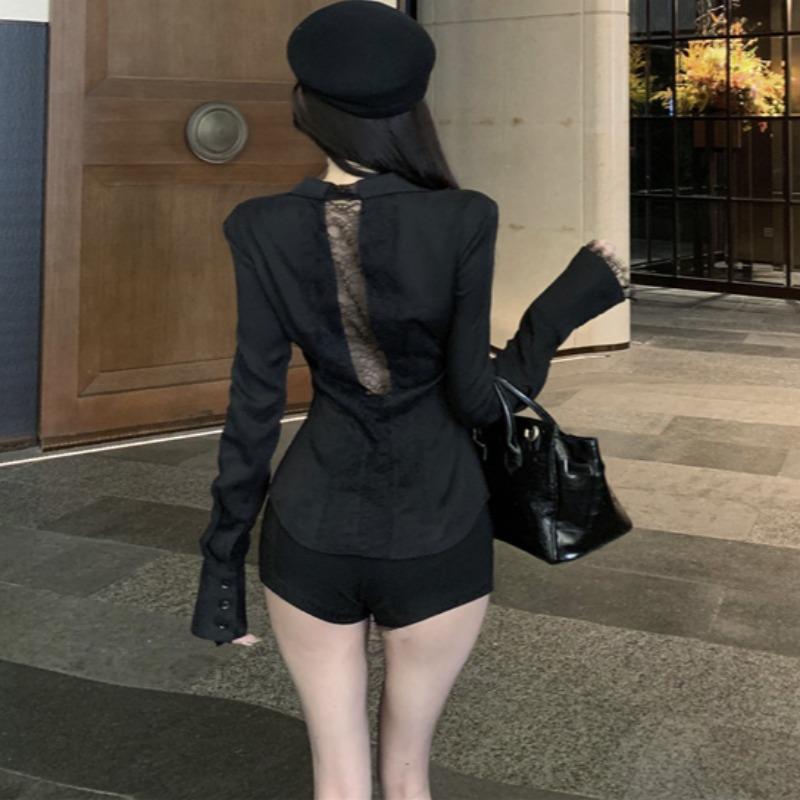 キャミソール タンクトップ 盛れる 涼しい 夏 Vネック　レース　レディース デザイアの スリム ウエストの 万能な 黒の 長袖 シャツ。 小さい Vネック レース ステッチの ボトム ショート トップ 付き。