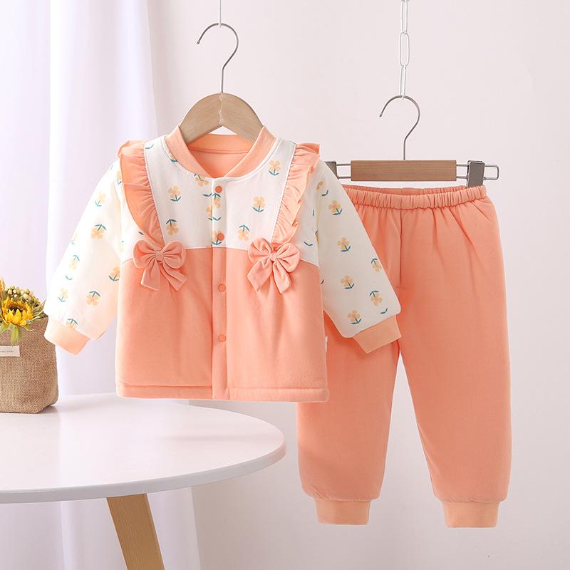 おしゃれ かわいい 子ども服 ルームウェア 部屋着 防寒 ベビー服 春秋 赤ちゃんの 秋冬用 綿入り 服 男の子と 女の子用の セパレート スーツ キルティング...