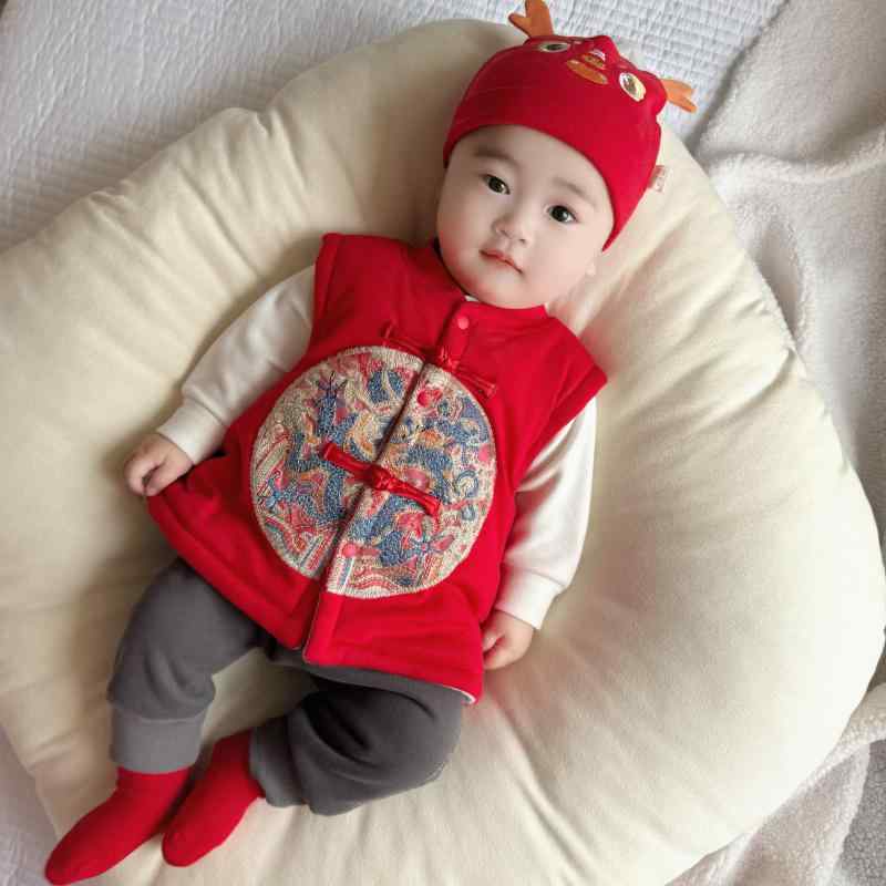おしゃれ かわいい 子ども服 ルームウェア 部屋着 防寒 ベビー服 春秋 ベビー 冬用 キルティング ベスト 暖かい 厚手 チャイナ風 赤い 綿 ジャケット 満...