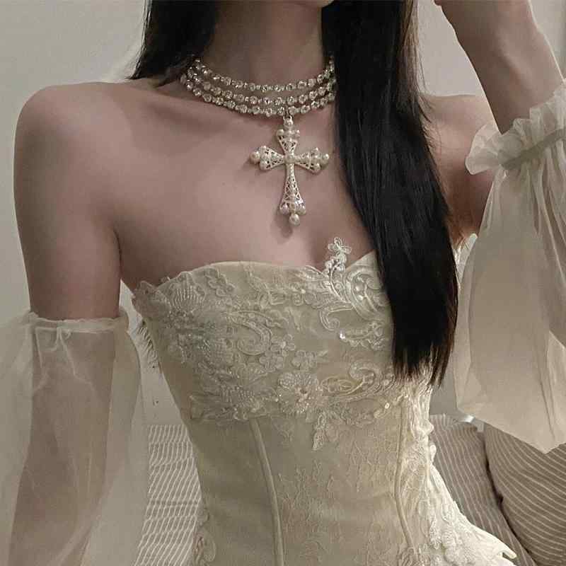 シンプル 短め カジュアル おしゃれ チョーカー　アクセサリー　レディース スタック クロス 鎖骨 チェ..