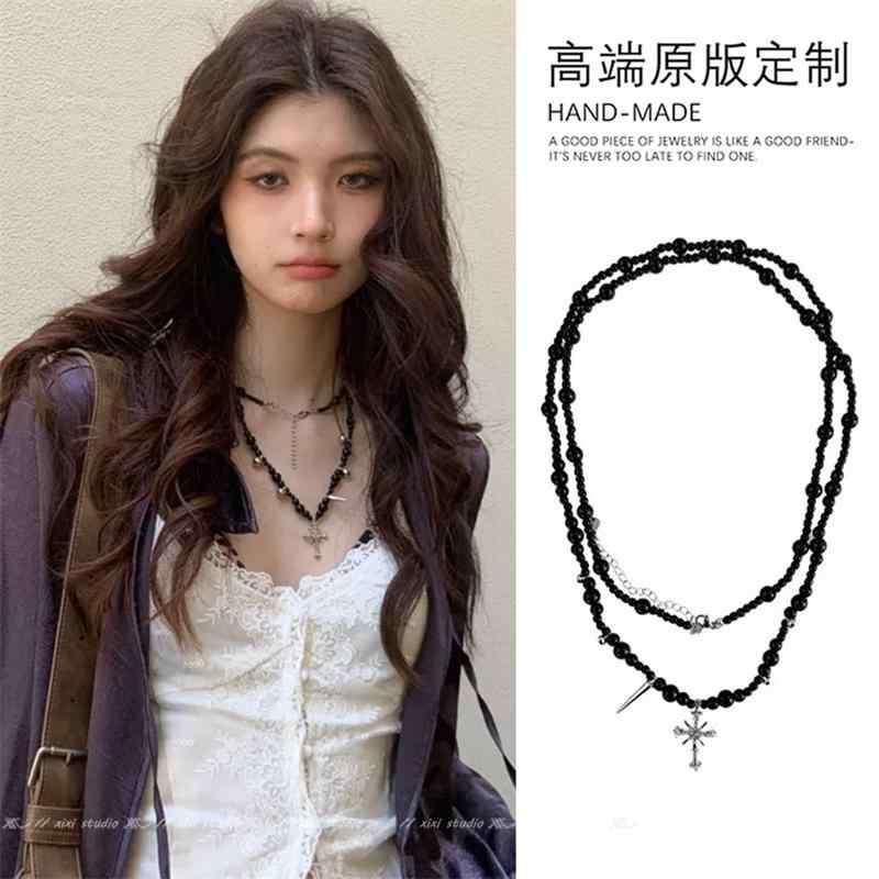 シンプル 短め カジュアル おしゃれ チョーカー　アクセサリー　レディース ダーク クロス ネックレス 多層 ビーズ 鎖骨 チェーン パンク スタイル チョーカー サブカルチャー ネック オーナメント アクセサリー