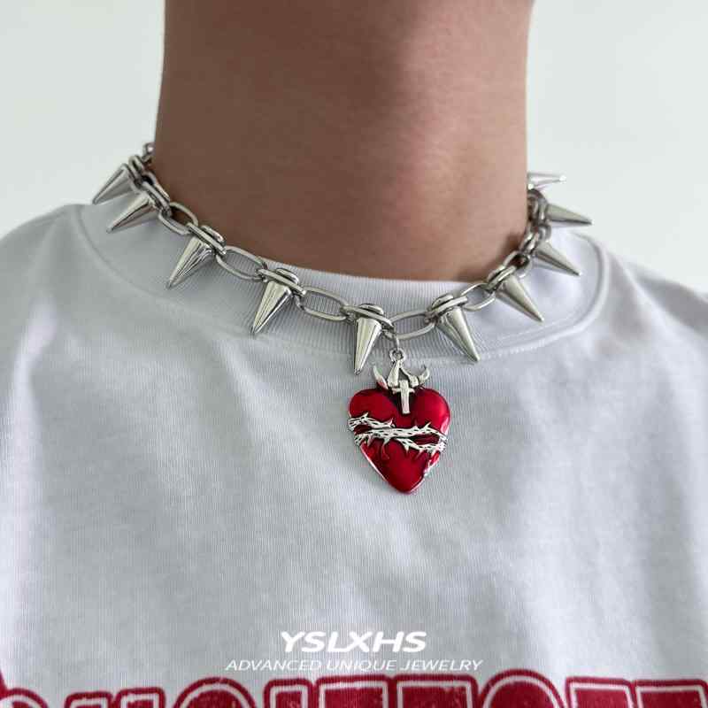 シンプル 短め カジュアル おしゃれ Y2K チョーカー　ネックレス　レディース ラブ スタッズ Y2K サブカルチャー アクセサリー パンク ネックレス メンズ チョーカー 鎖骨 チェーン