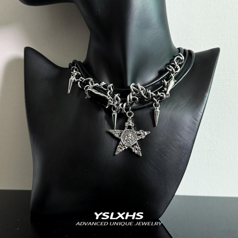 シンプル 短め カジュアル おしゃれ Y2K チョーカー　ネックレス　レディース スタースタッズ チョーカー サブカルチャー アクセサリー ゴシック ダーク 女性 Y2K ホット ガール ネックレス パンク 鎖骨 チェーン